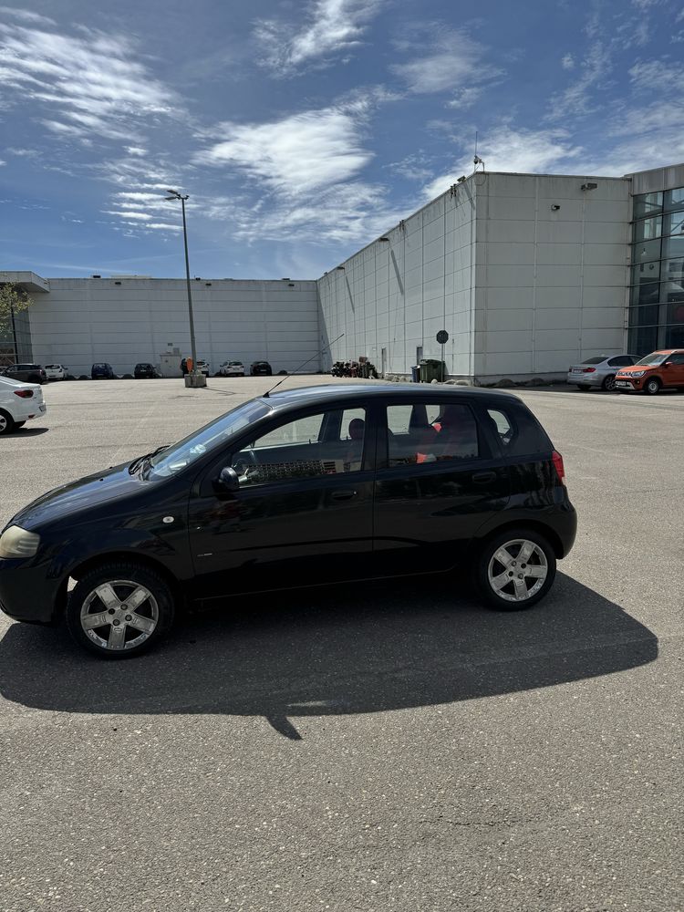 Chevrolet Aveo ,2007,120.000km,1200€ discutabil