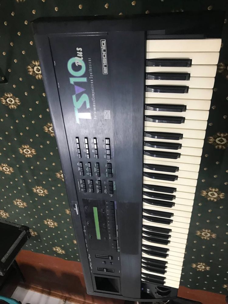 Pianino ensonik sotiladi
