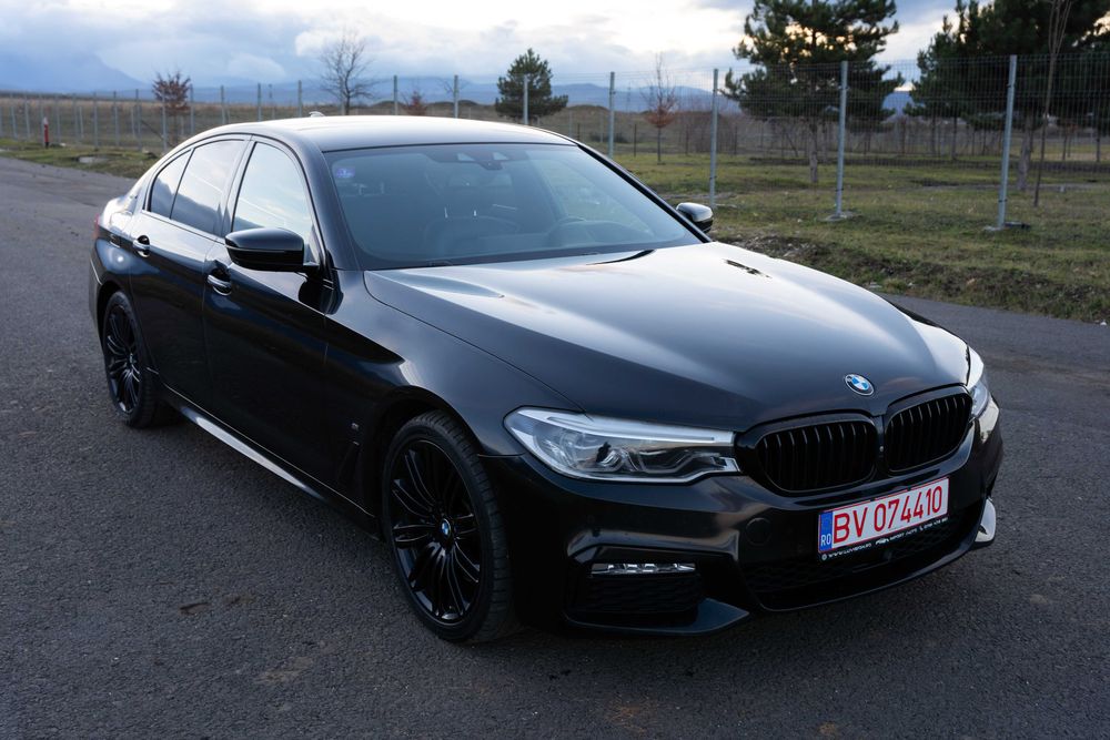 BMW Seria 5 G30 530e 252cp Pachet M, LED, 360, Head Up, Frane M, R19