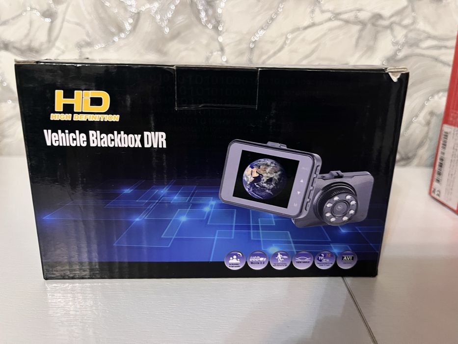 Видеорегистраторы новые по 10.000 все торга нет