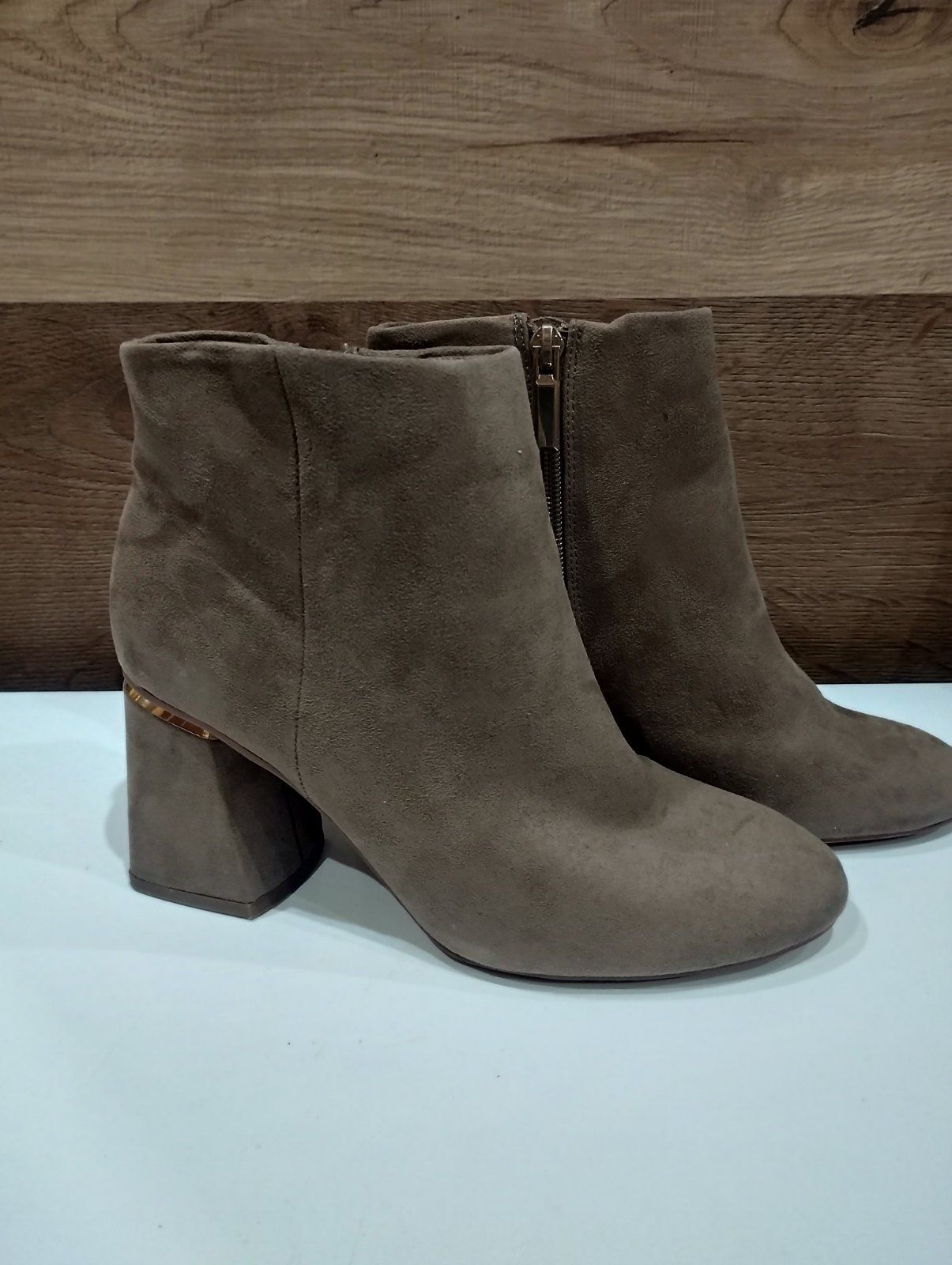 Дамски боти велур Bershka