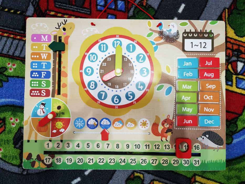 Calendar magnetic, din lemn, nou