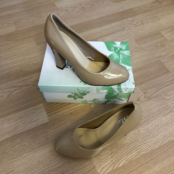 Pantofi de lac cu toc gros