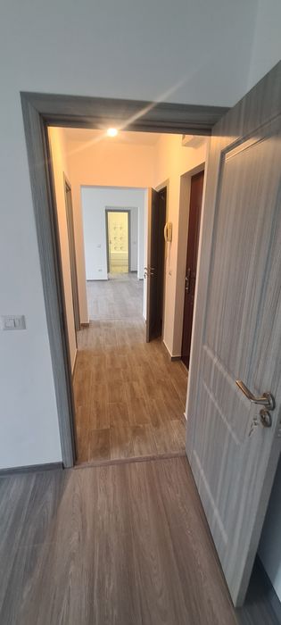 Vand apartament 3 camere