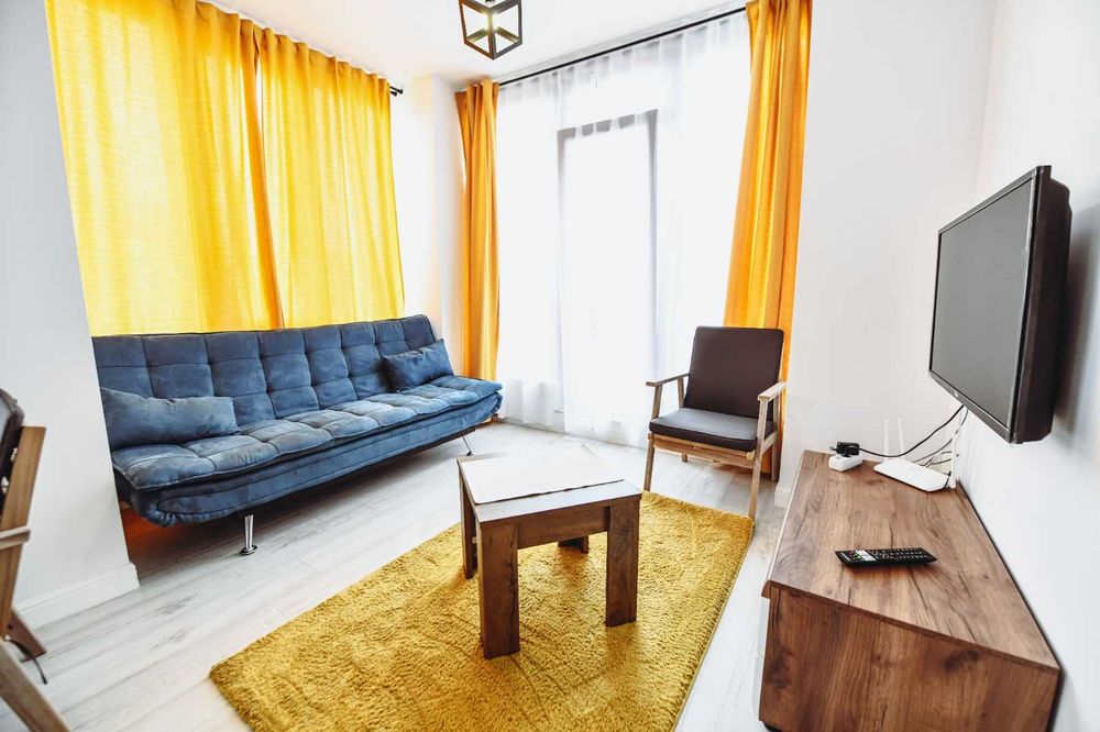 Direct proprietar inchiriez apartament cu 3 camere si loc parcare