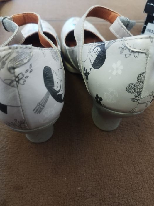 Продавам елегантни обувки на ток 41 номер