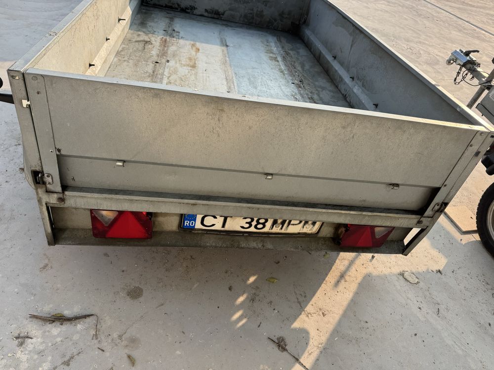 De vanzare remorca 750 kg 2 axe