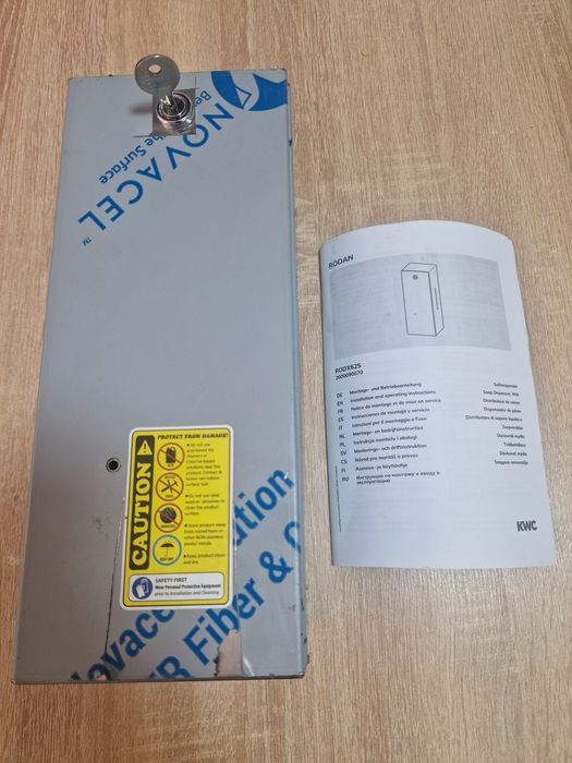 Distribuitor (dozator) sapun automat cu senzor