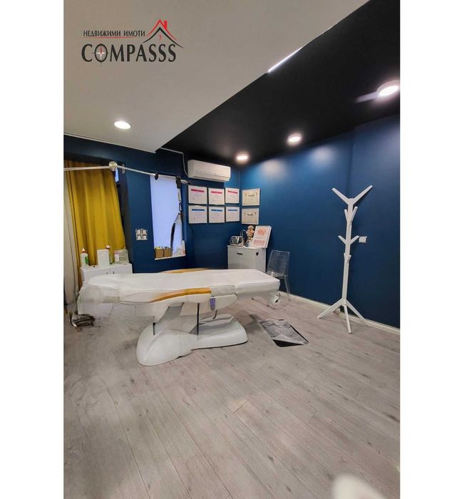 Продава се Магазин в Добрич, Център - 55 кв.м за 3000 €/кв.м - Снимка #4