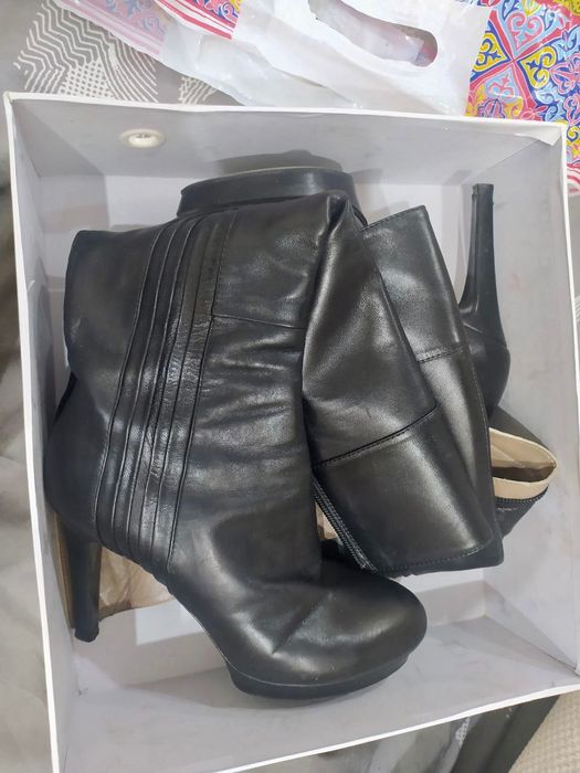 Прогулам сапоги итальянского бренда размер 35