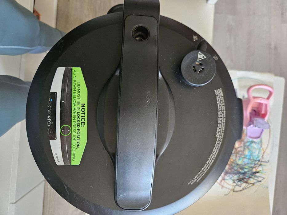 Multicooker cu gatire sub presiune Crock-Pot Express