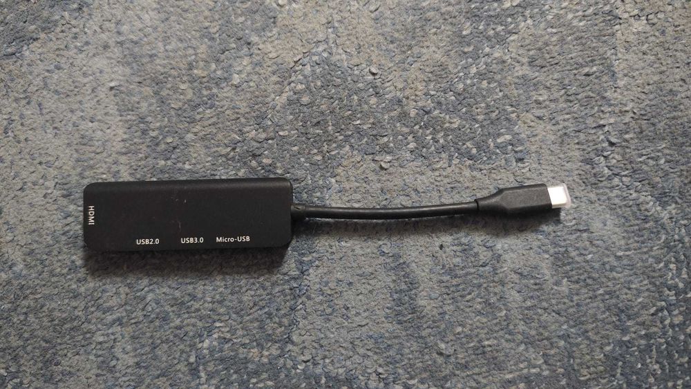 Adaptor USB type-c HDMI si USB