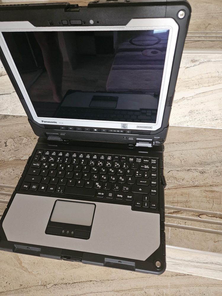 Vand leptop Panasonic cf 33 Toughbook