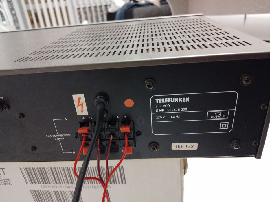 Усилвател Telefunken HR800