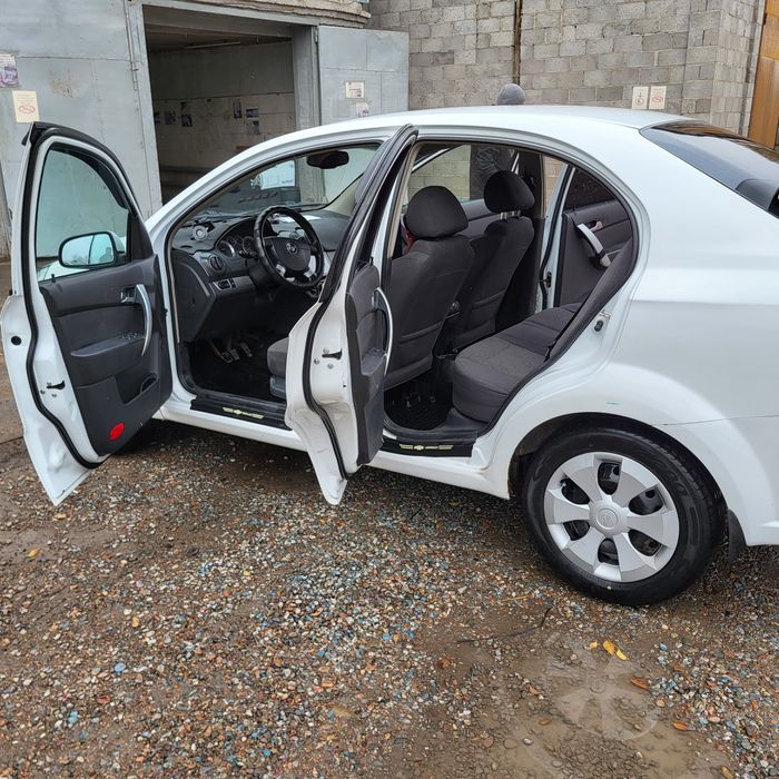 Нексия R3,  RAVON