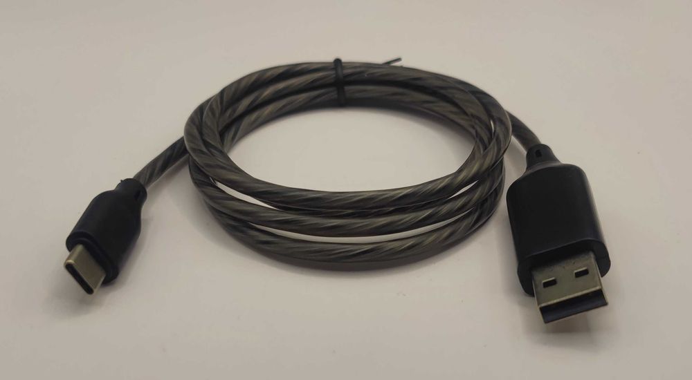 Cablu incarcare si transfer date cu iluminare smart