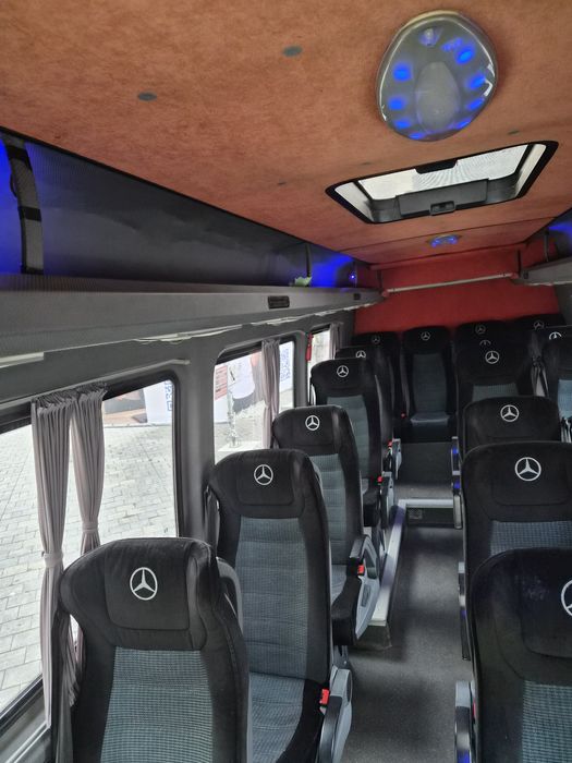 Mercedes Sprinter 19+1 locuri