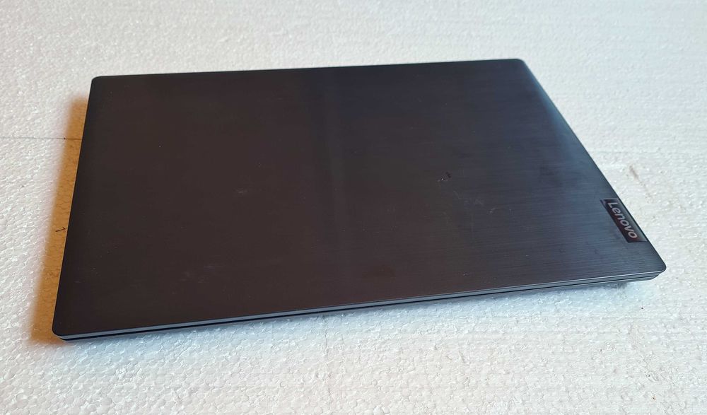 Laptop Lenovo Ecran 13" Full HD, i5-82650U, 8 GB DDR4, SSD 256 GB