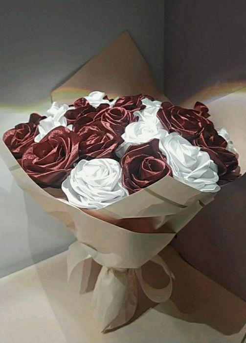 Шикарные букеты из атласной ленты)