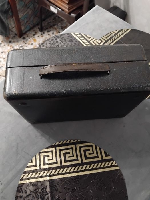 Superb patefon, gramofon COLUMBIA, fabricat în ANGLIA în anul 1924.