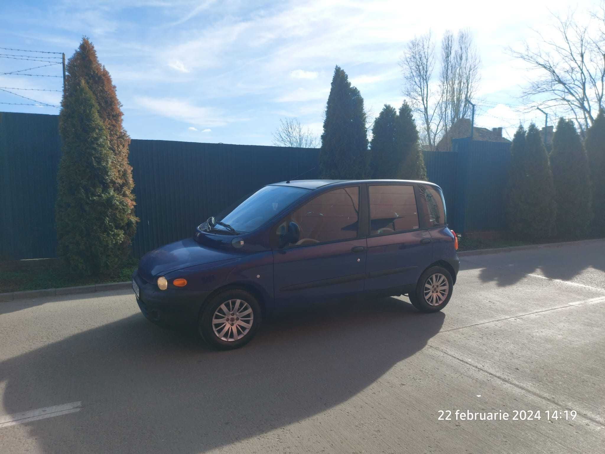 Vand Fiat Multipla 6 locuri motor 1.6 benzina 50.000 km