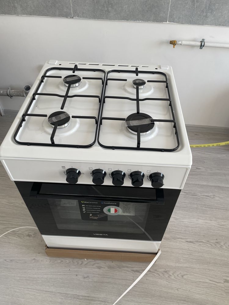 gaz plita sotiladi VESTA