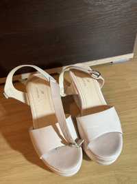Sandale cu platforma albe