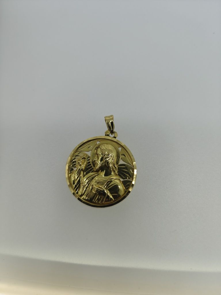Pandantiv medalion aur 18k cu 2fete (r)