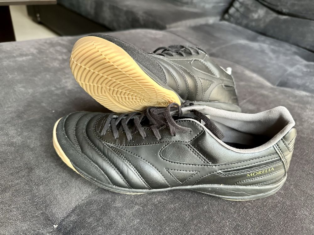 Mizuno Morelia Professional 42