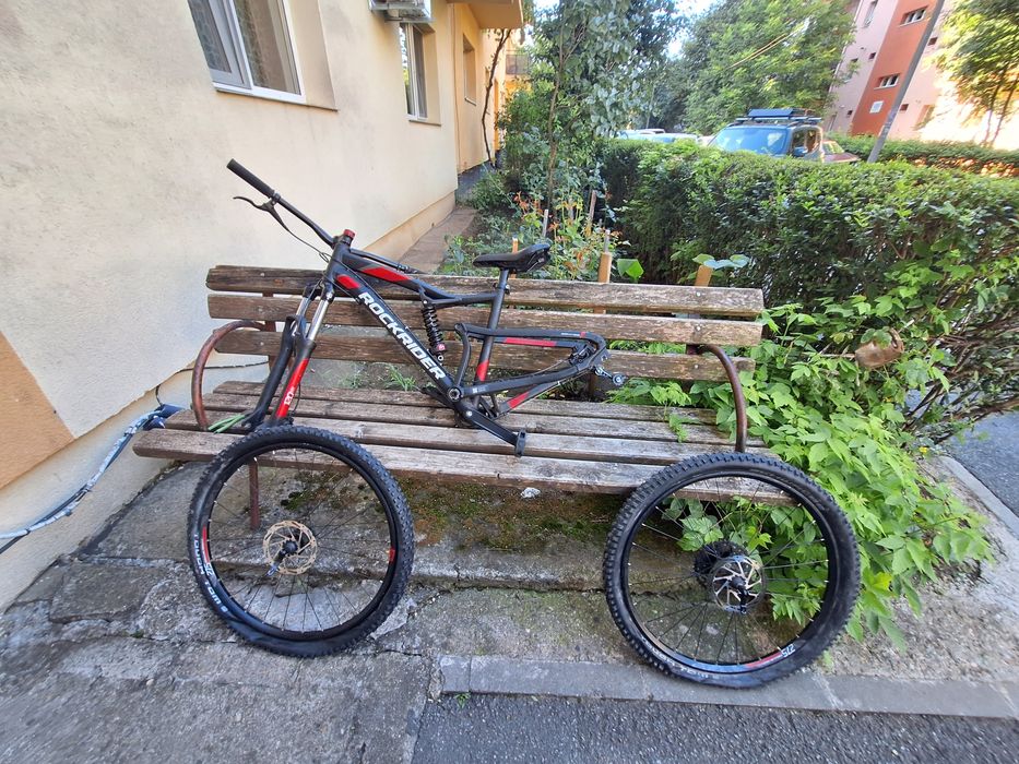 Schimb sau vând cu 2400