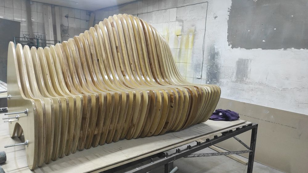 Скамейка для торговых центров и офисов