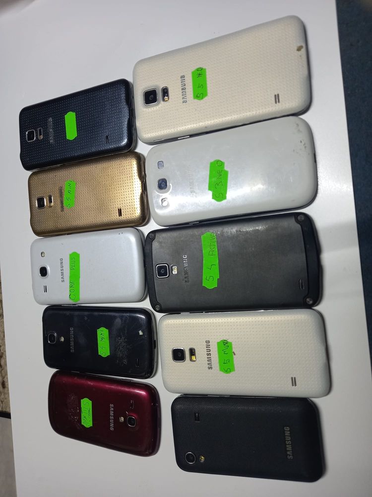 Vand telefoane Samsung