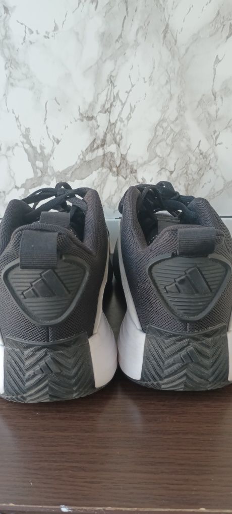Маратонки за момиче Adidas