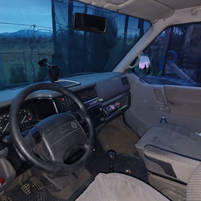 Vând Vw t4 caravelle