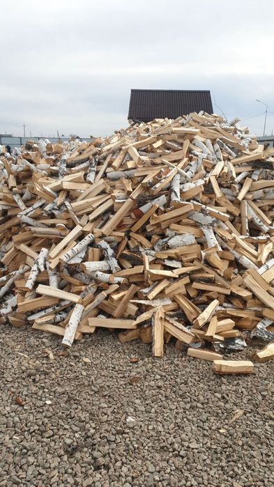 Дрова колотые с доставкой.