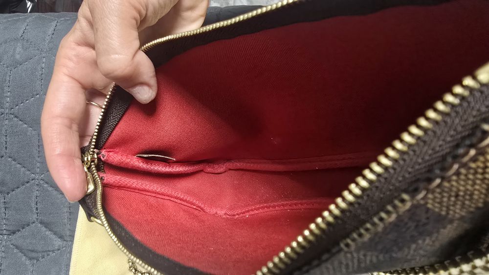 Geanta crossbody Louis Vuitton Eva cloth bag,maro,saculet,impecabila