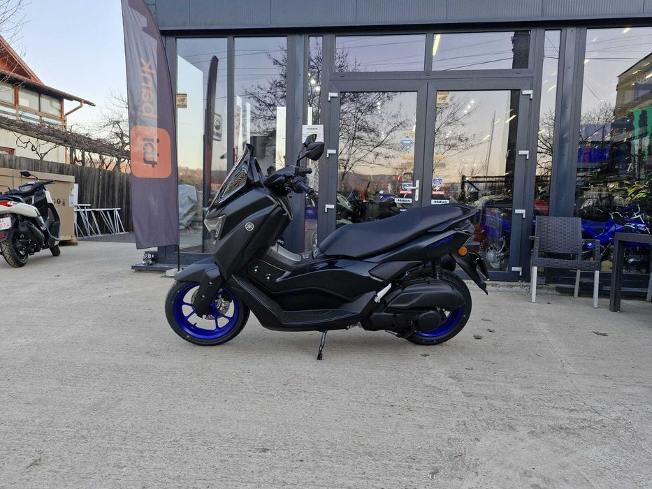 Yamaha NMax 125 model 2025-se conduce cu B-stoc EST BIKE Campina