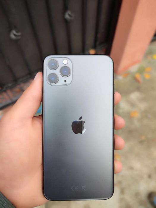 Iphone 11 pro max, capacitate baterie 100%