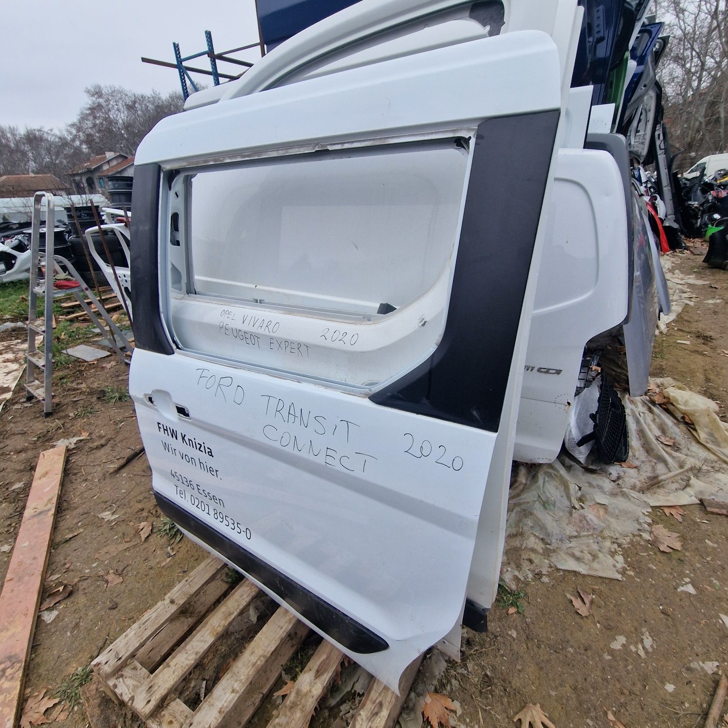 Ford Transit Connect 2020 задна лява врата
