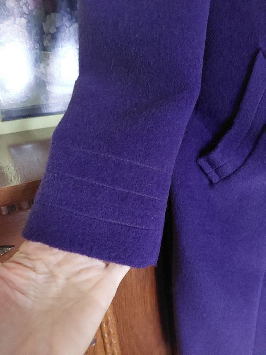 Palton mov nou, minunat, foarte elegant, stofa de lana
