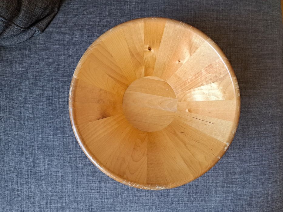 Чаши и чинии нови