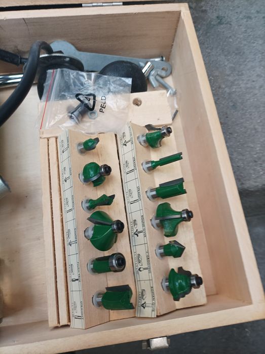 Оберфреза 900W..