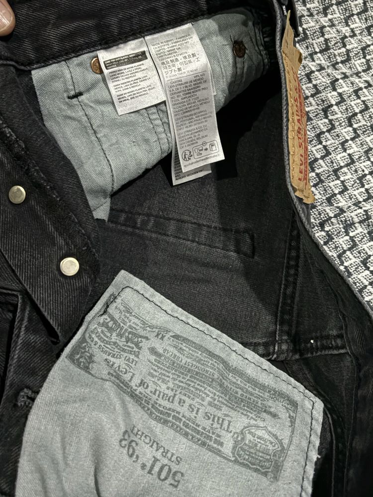 Оригинал Tommy hilfiger футболка и две пары джинс levis