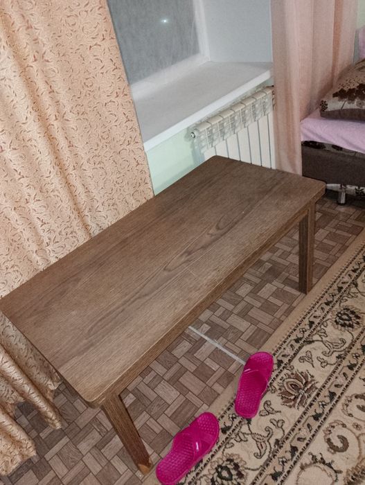 Журнальный столик в хорошем состоянии