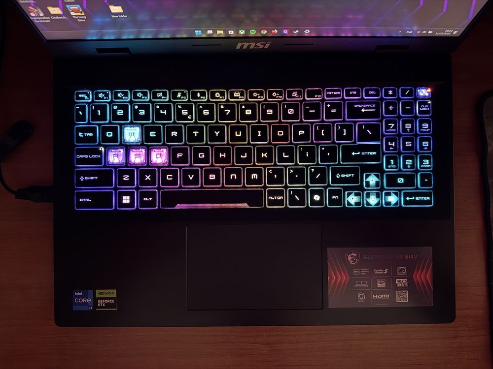 Лаптоп MSI Sword 16 HX B14VFKG