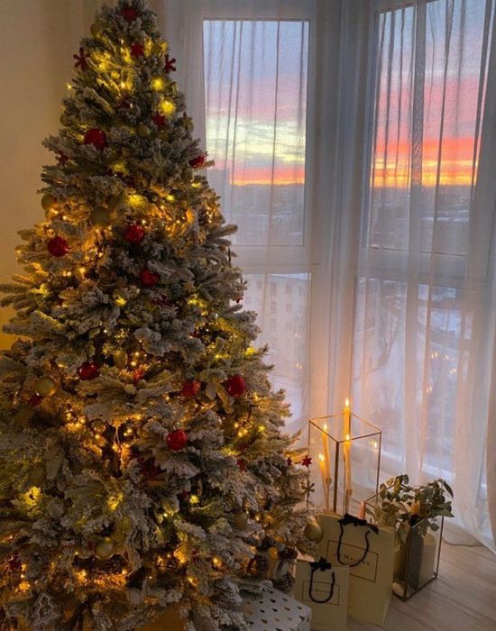 Ёлки новогодние + подарок каждой ёлки