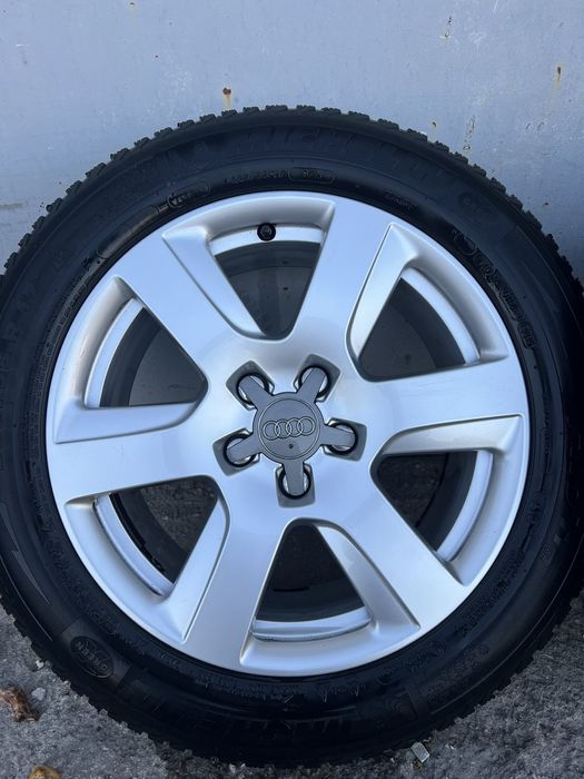 Оригинални Джанти с Гуми за Audi А6 17 цола 4G0601025L