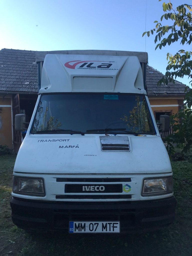 Iveco Daily prelata pe role