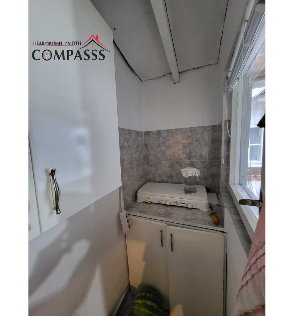 Продава се Къща в Добрич, Христо Ботев - 30 кв.м за 1581 €/кв.м - Снимка #3