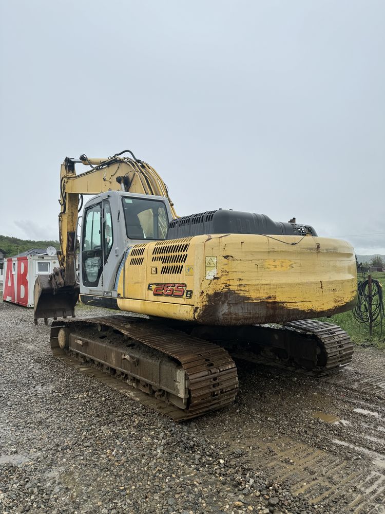 De vanzare New Holand Kobelco E 265B an2008